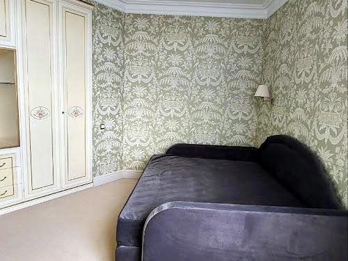 квартира за адресою 10-го Квітня пл., 33б