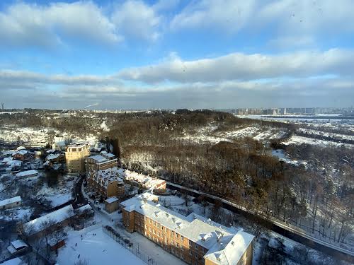квартира за адресою Буслівська вул., 12