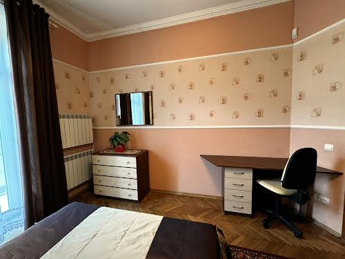 квартира за адресою Гетьмана Петра Дорошенка вул. (), 71