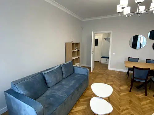 квартира за адресою Гетьмана Петра Дорошенка вул. (), 12