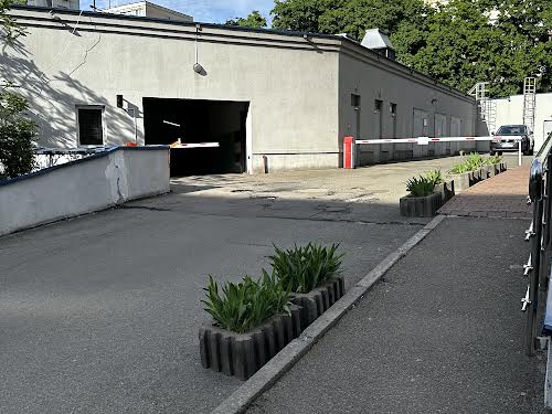 квартира за адресою Дмитра Чижевського вул. (Петра Чаадаєва), 2-Б