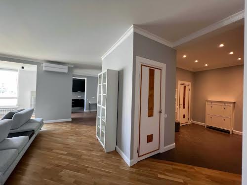 квартира за адресою Шота Руставелі вул., 27а