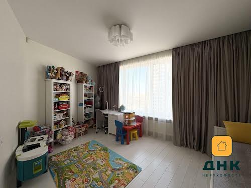 квартира за адресою Літературна вул., 1А