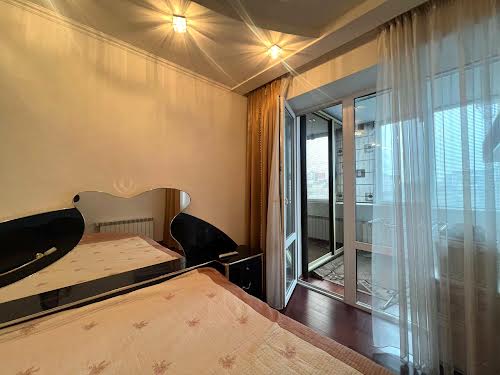 квартира за адресою Чорновола, 11А