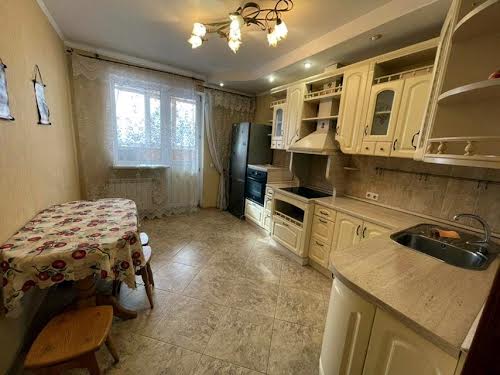 квартира за адресою Срібнокільська вул., 1