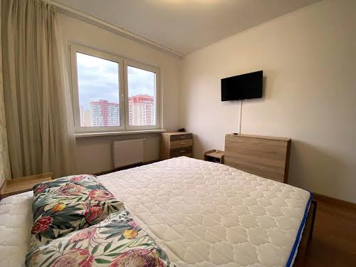 квартира за адресою Софії Русової вул., 5Б