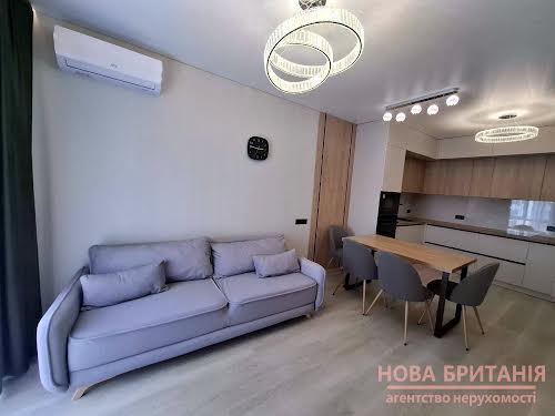 квартира за адресою Михайла Максимовича вул. (Онуфрія Трутенка), 28-Е