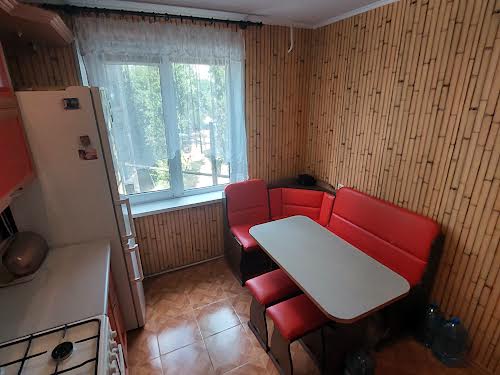 квартира за адресою Космонавтів вул., 146б