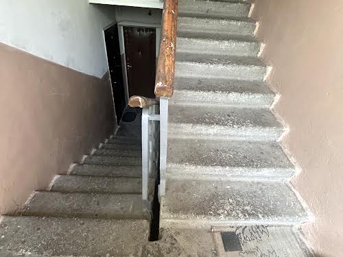 квартира за адресою Квітнева вул., 5