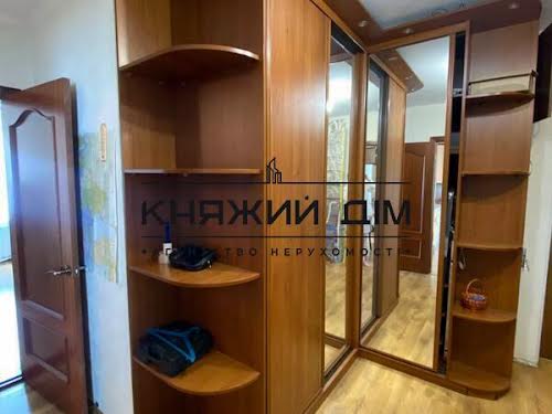 квартира за адресою Драгоманова вул., 8-А