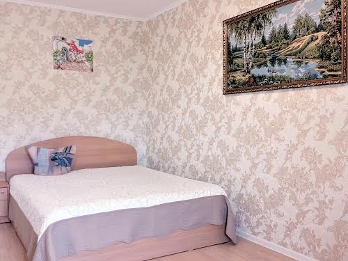 квартира за адресою Курсанта Єськова вул., 26