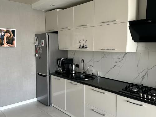 квартира за адресою Панаса Мирного вул., 11
