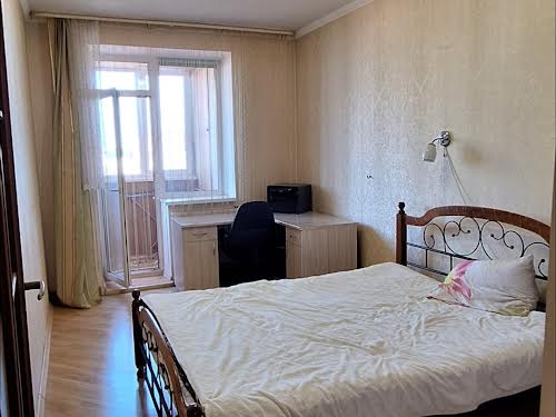 квартира по адресу Л.Гузара, 15 а