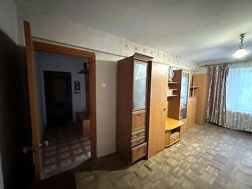 квартира за адресою Михайла Максимовича вул., 6