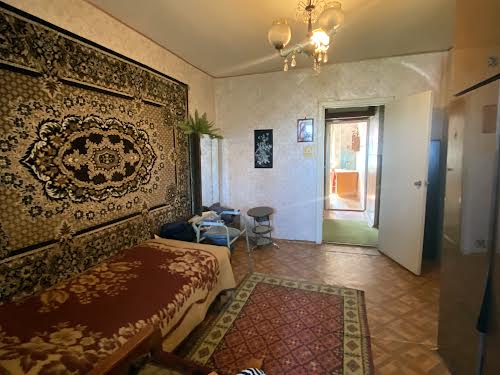 квартира за адресою Наукова вул., 52/1
