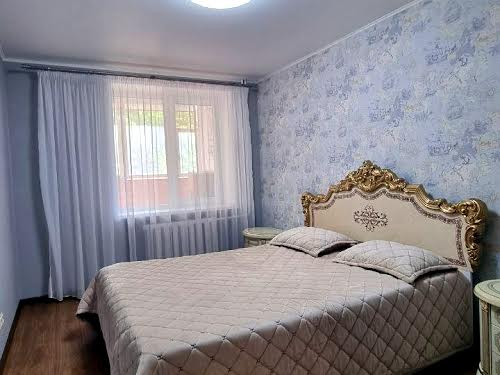квартира за адресою Космонавтів вул., 56