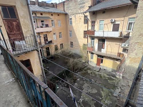 квартира за адресою Миколи Леонтовича вул., 13