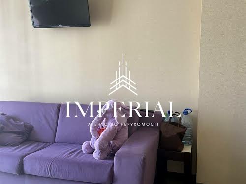 квартира за адресою В'ячеслава Чорновола вул., 11
