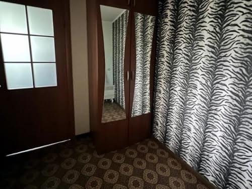квартира за адресою Космонавтів вул., 33