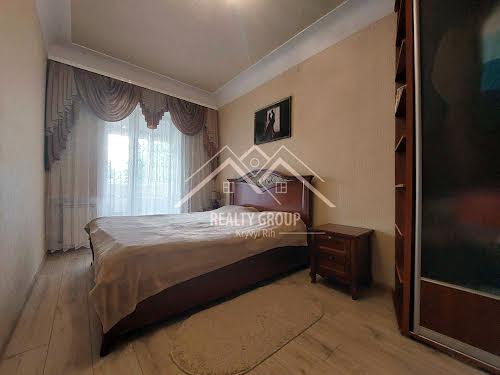 квартира за адресою Н'ютона, 28