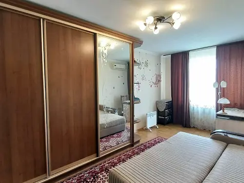 квартира за адресою Олександра Архипенка вул. (Мате Залки), 8-Б