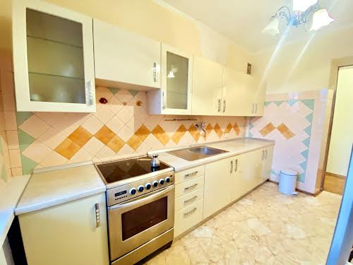 квартира за адресою Старонаводницька вул., 6