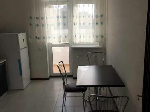 квартира за адресою Сім'ї Кульженків вул. (Петра Дегтяренка), 35