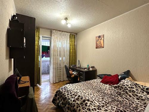 квартира за адресою Гідропаркова вул., 9