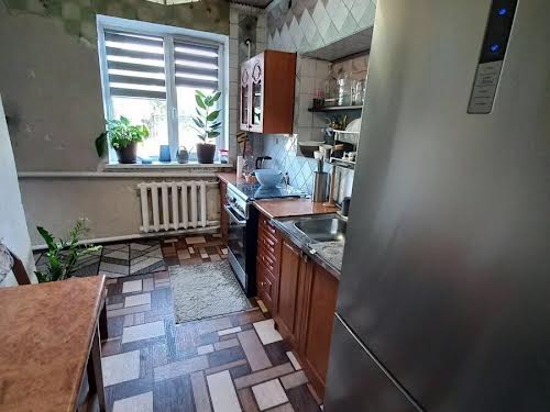 дом по адресу вул. Набережна