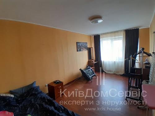 квартира за адресою Академіка Глушкова просп., 18