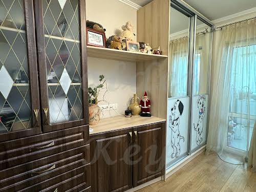 квартира по адресу Драгомвнова, 12А