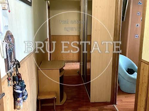 квартира за адресою Зодчих вул., 56