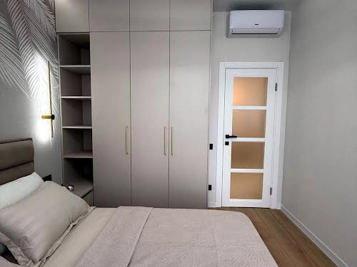 квартира за адресою Краснова вул., 1-В