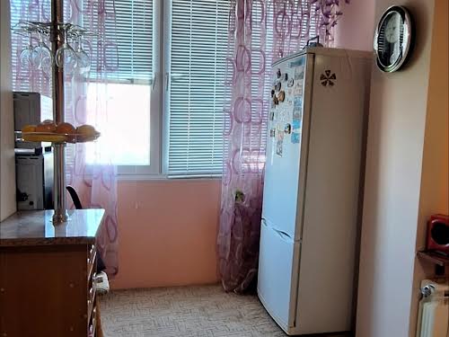 квартира за адресою Івана Миколайчука вул., 12