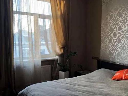 квартира по адресу Строителей ул., 30