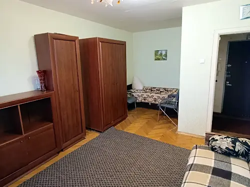 квартира за адресою Докучаєвська вул., 16