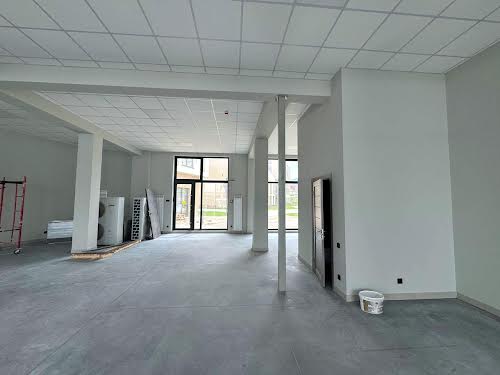 комерційна за адресою Новознесенська вул., 4
