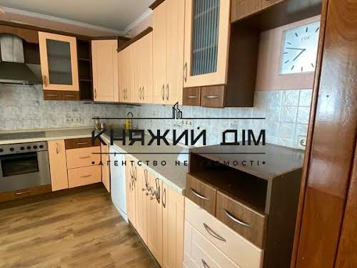 квартира за адресою Драгоманова вул., 8-А