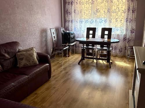 квартира за адресою Героїв Дніпра вул., 38-Б