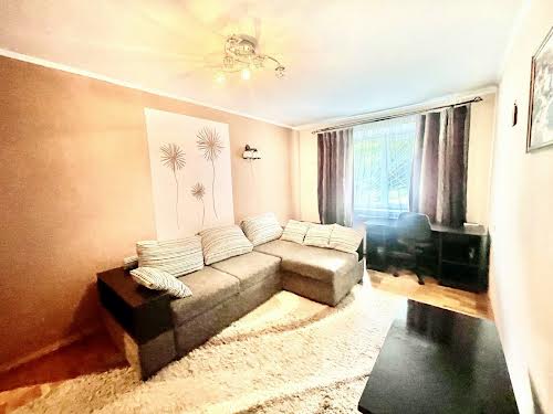 квартира за адресою Сміливих вул., 28