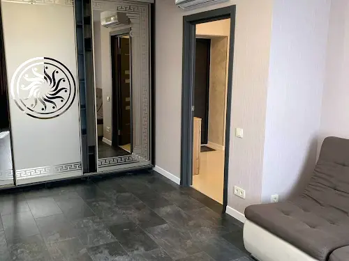 квартира по адресу Драгоманова, 8