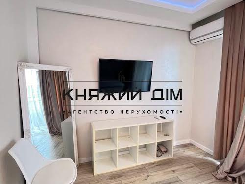 квартира за адресою Практична вул., 4