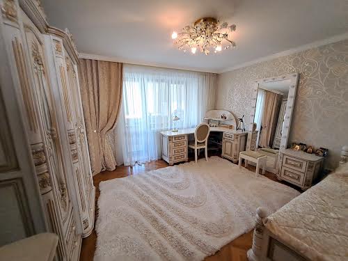квартира по адресу Львовская ул., 12
