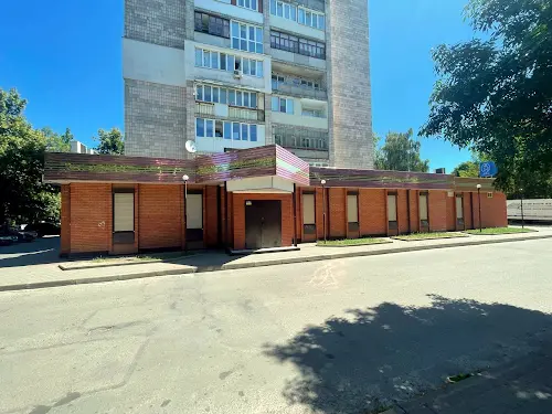 комерційна за адресою Василя Червонія вул. (Гагаріна), 75