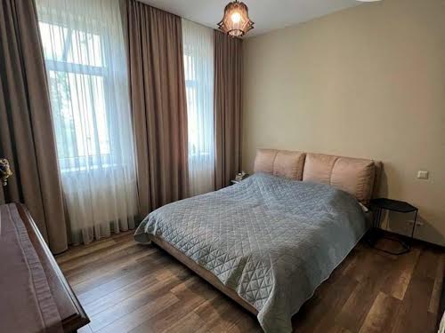 квартира за адресою Угорська вул., 24