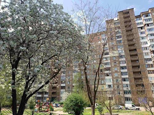 квартира за адресою Миколи Ушакова вул., 16