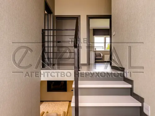 будинок за адресою озерна, 1