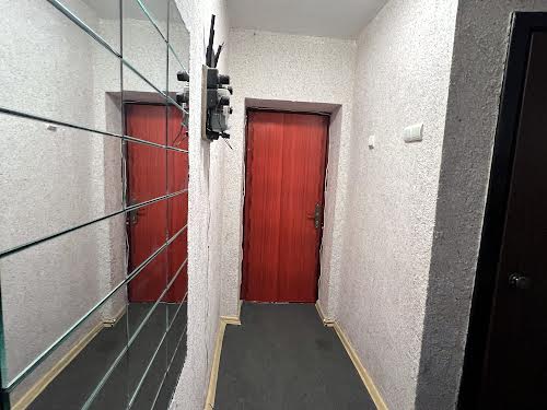 квартира по адресу Заречанская ул., 18/1