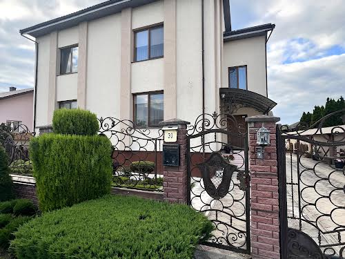 будинок за адресою нова