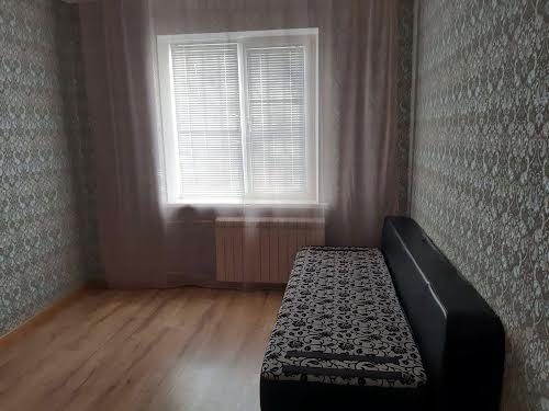 квартира за адресою Михайла Лушпи просп., 49